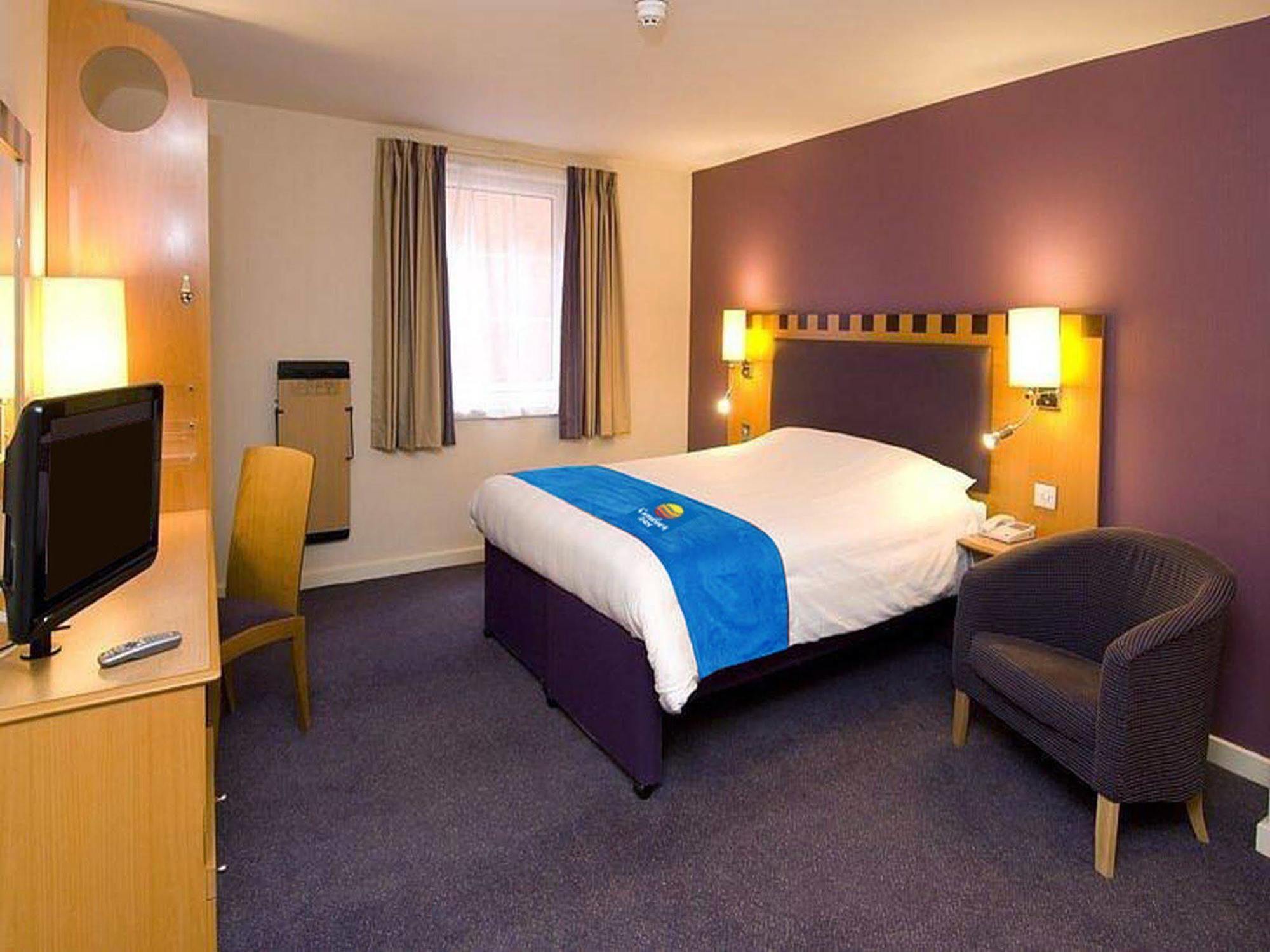Comfort Inn Manchester North Middleton  Zewnętrze zdjęcie