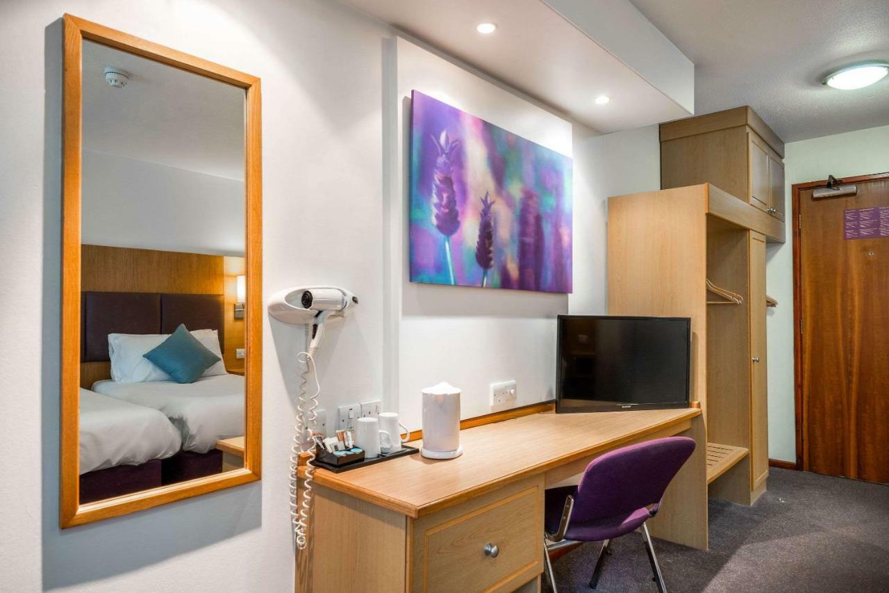 Comfort Inn Manchester North Middleton  Zewnętrze zdjęcie